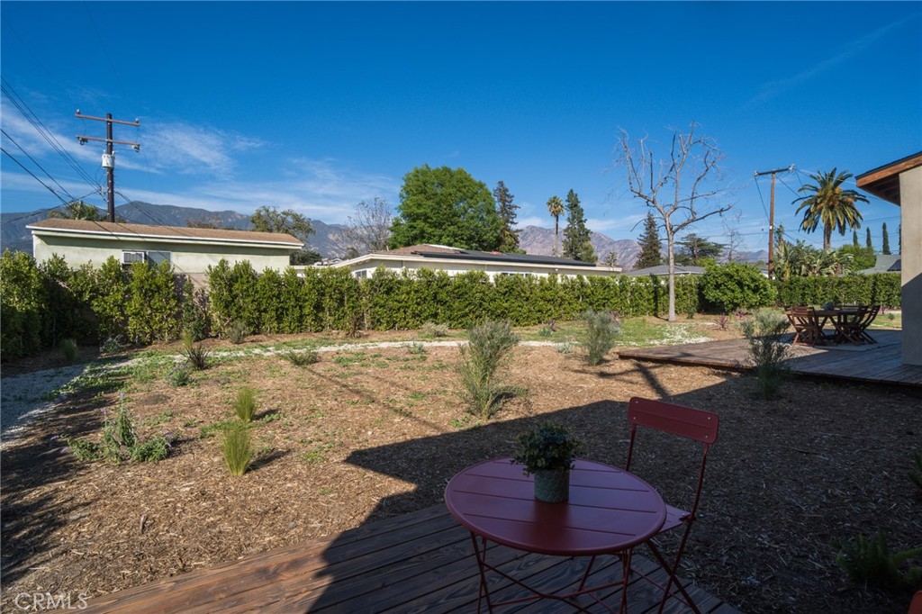 785 W Harriet Street