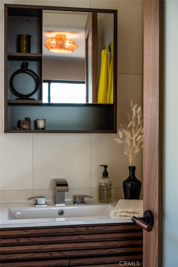 785 W Harriet Street