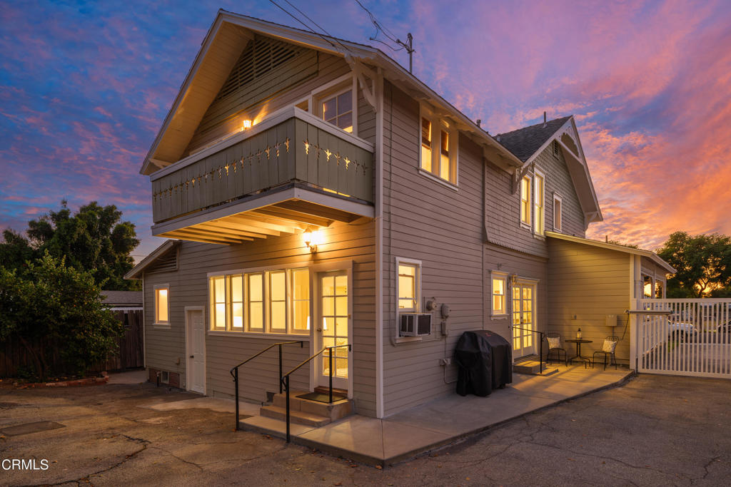 232 S Heliotrope Avenue