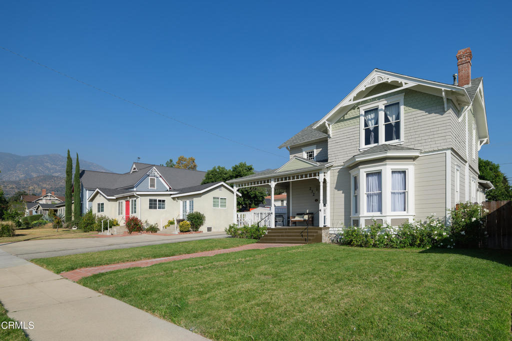 232 S Heliotrope Avenue