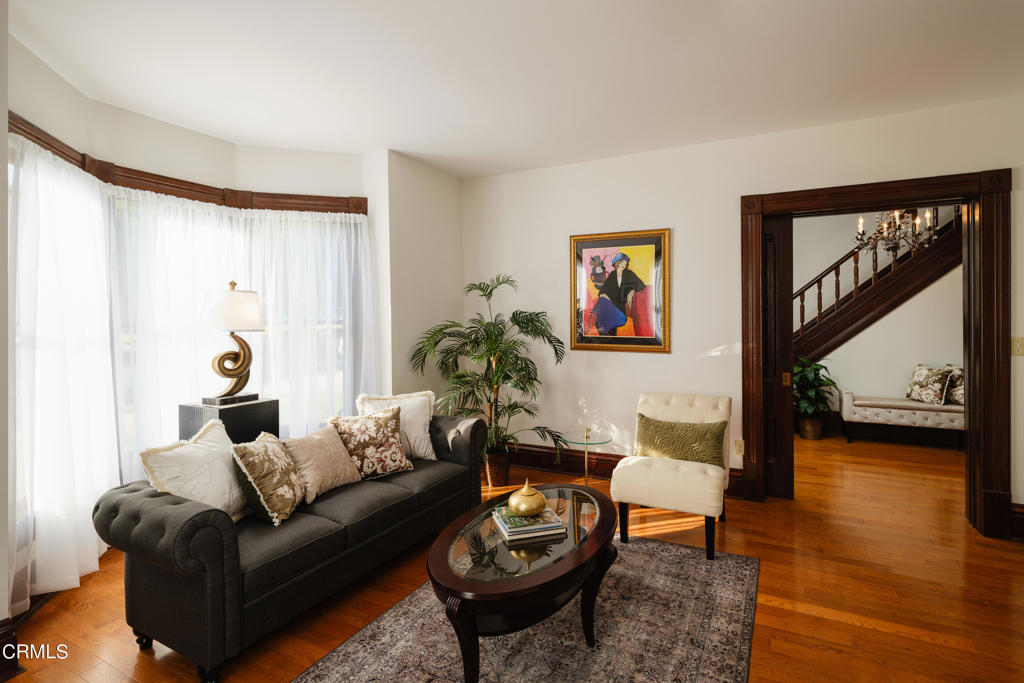 232 S Heliotrope Avenue