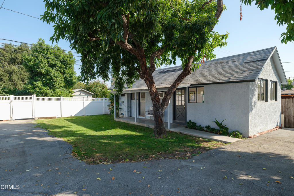 232 S Heliotrope Avenue