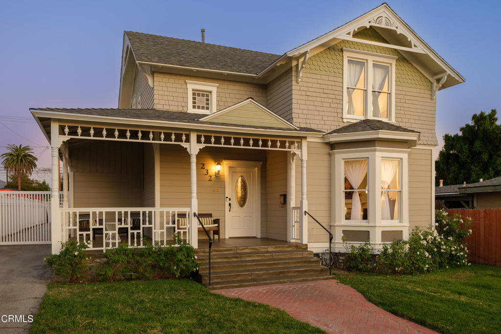 232 S Heliotrope Avenue