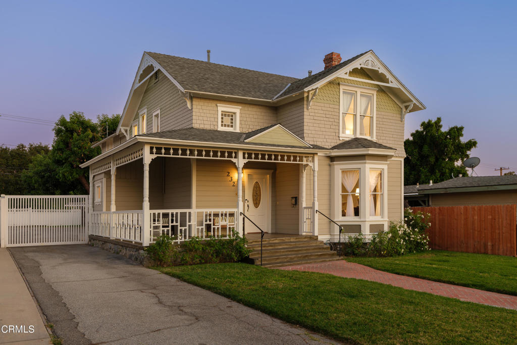 232 S Heliotrope Avenue