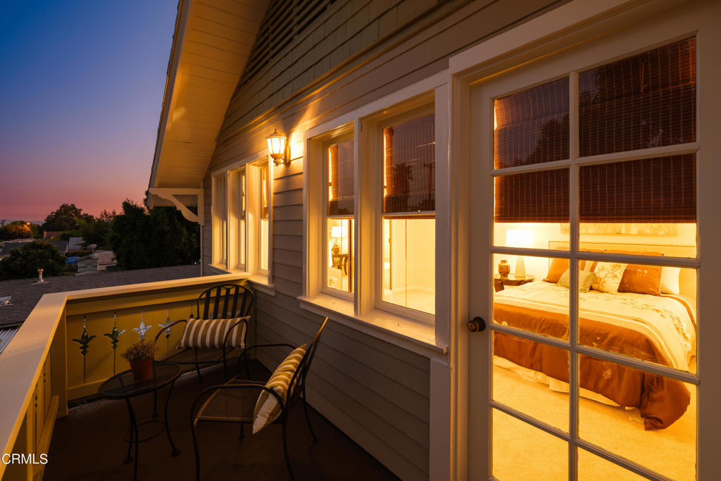 232 S Heliotrope Avenue