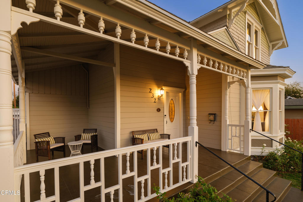 232 S Heliotrope Avenue