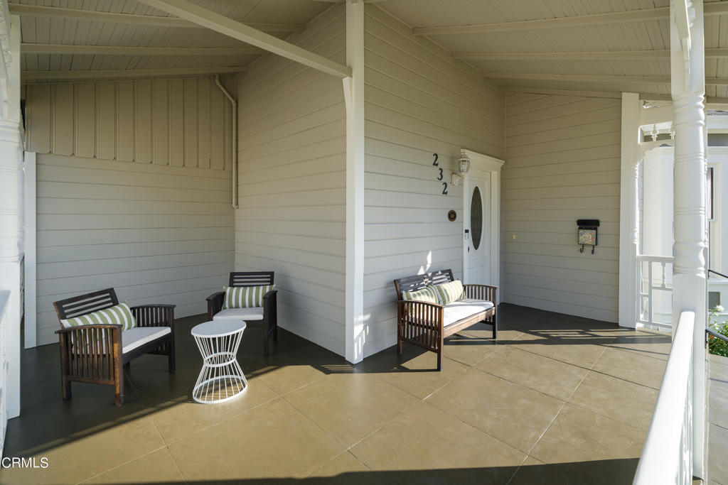 232 S Heliotrope Avenue