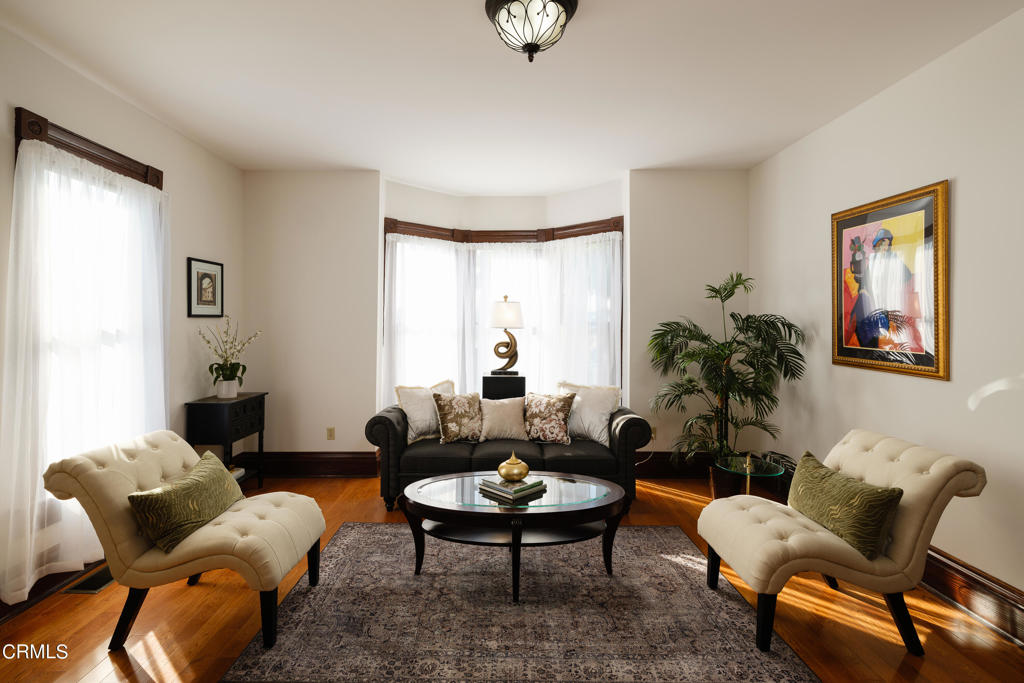 232 S Heliotrope Avenue