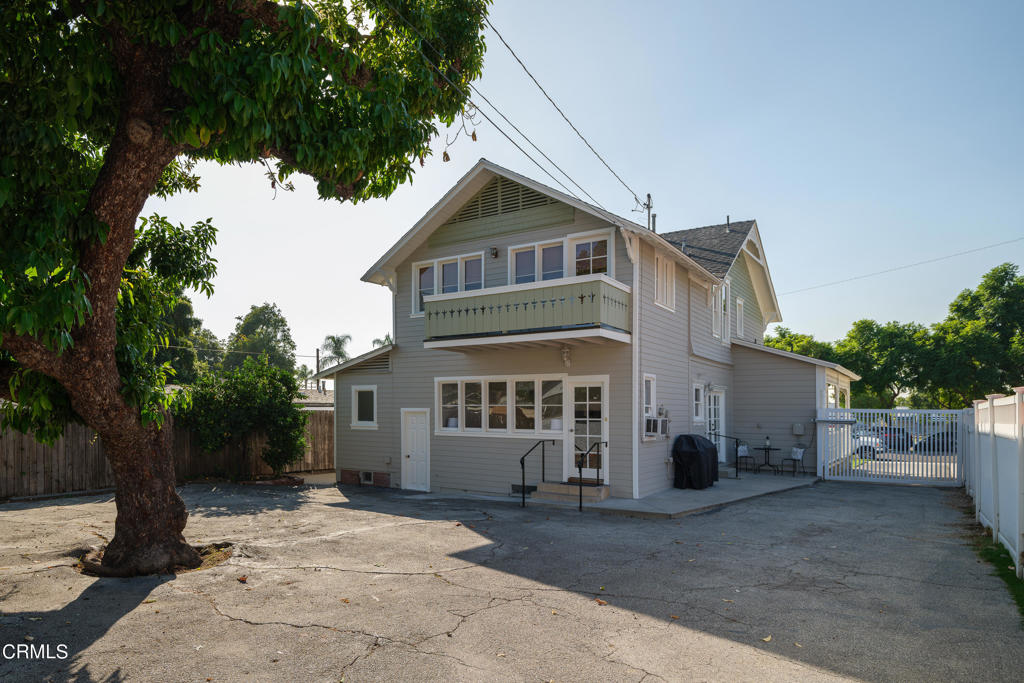 232 S Heliotrope Avenue