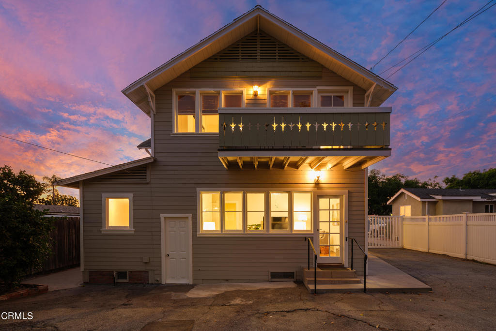 232 S Heliotrope Avenue