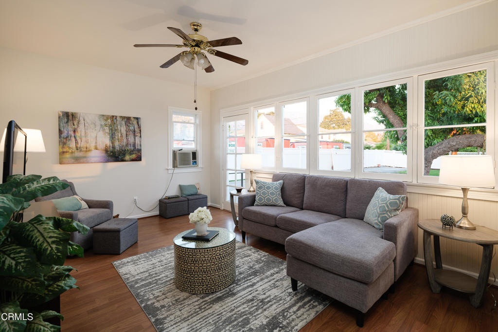 232 S Heliotrope Avenue