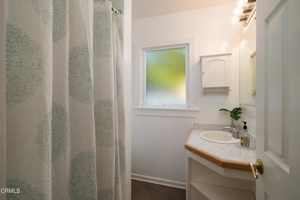 232 S Heliotrope Avenue