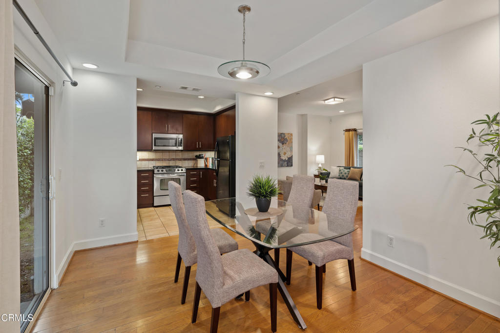 26 S Sunnyslope Avenue