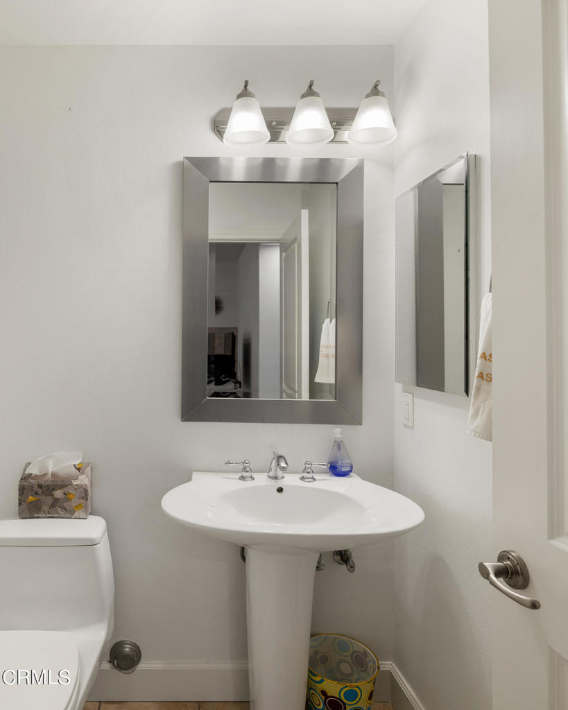 26 S Sunnyslope Avenue