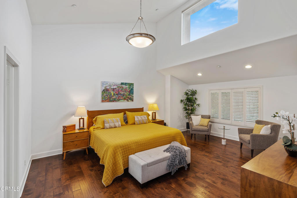 26 S Sunnyslope Avenue