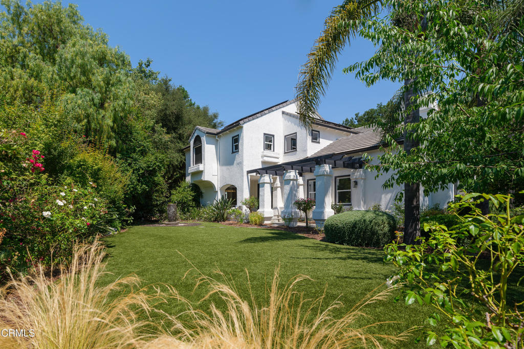 5516 Grey Feather Court