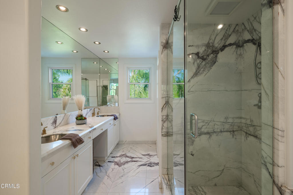 5516 Grey Feather Court