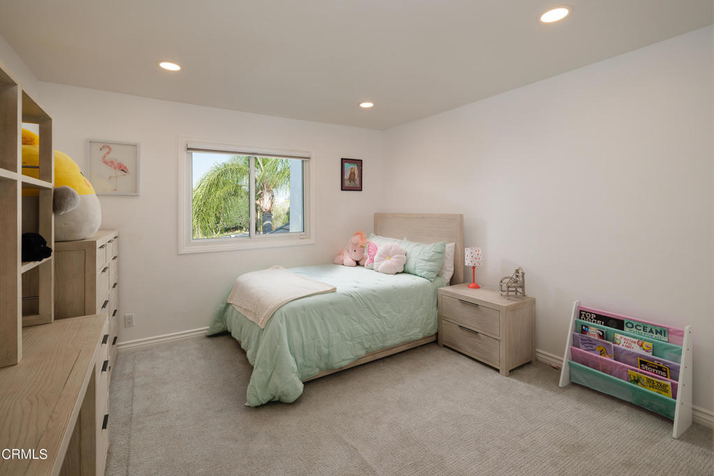 5516 Grey Feather Court