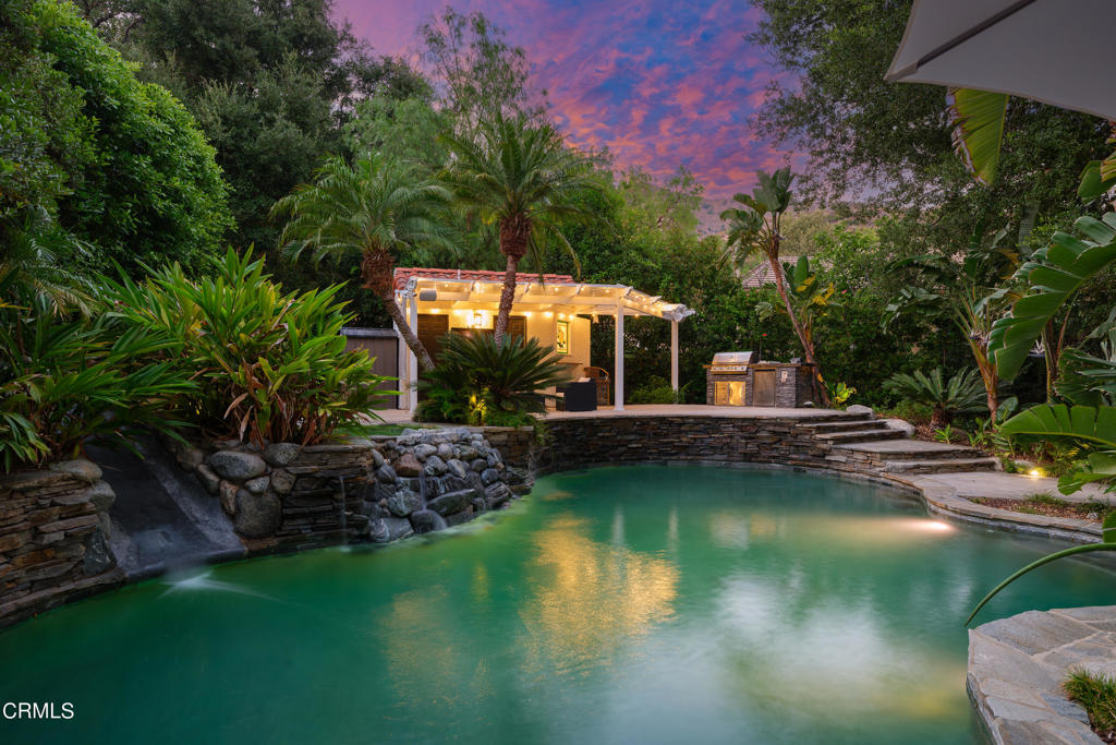 5516 Grey Feather Court