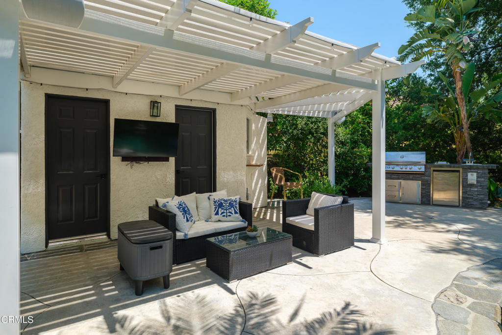 5516 Grey Feather Court