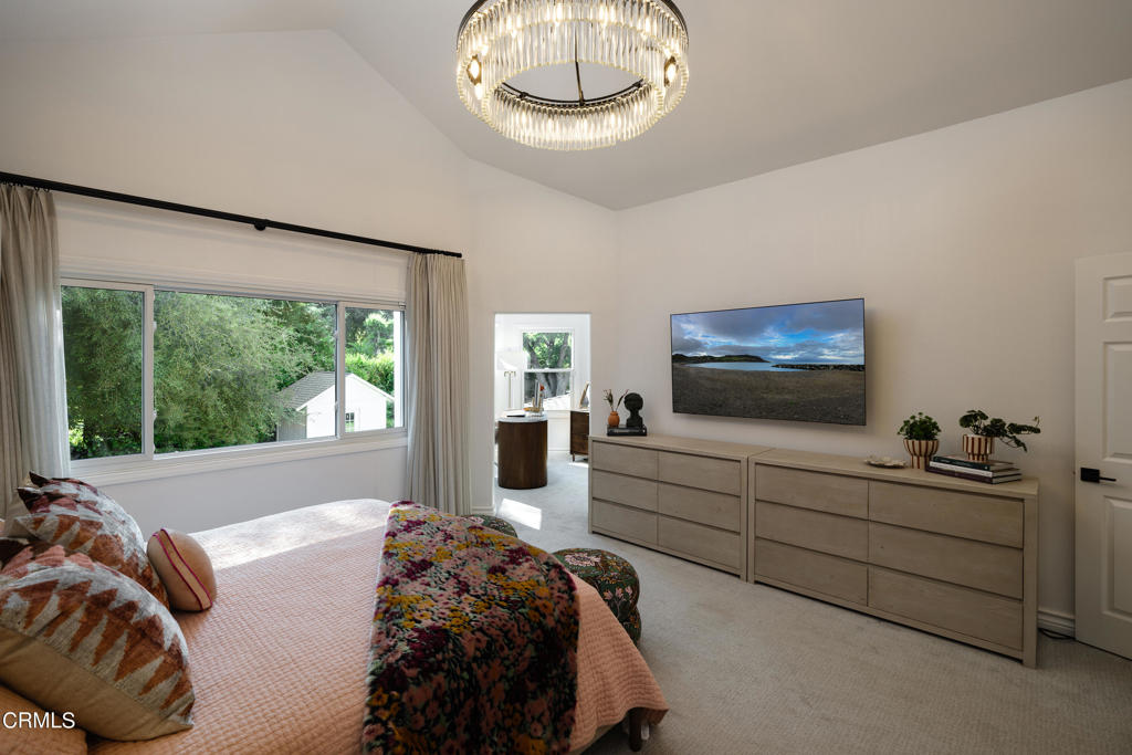 5516 Grey Feather Court