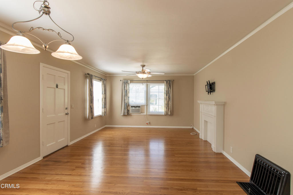 432 W Huntington Drive