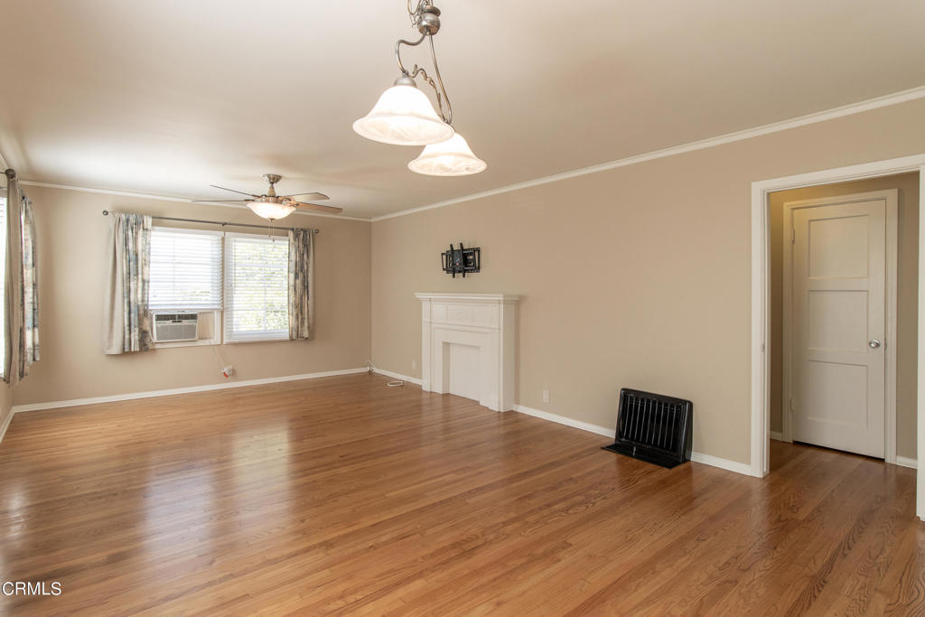 432 W Huntington Drive