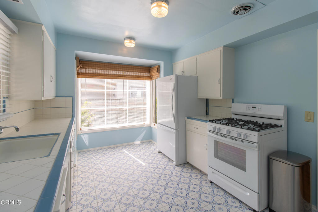 432 W Huntington Drive