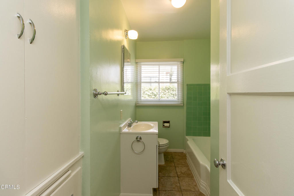 432 W Huntington Drive