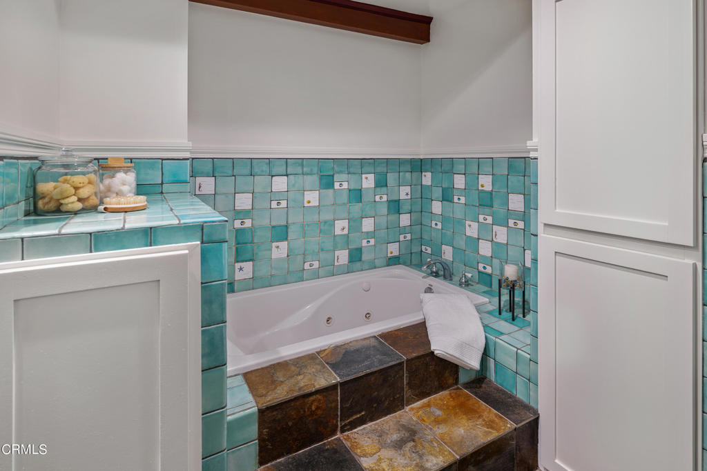 351 E Calaveras Street