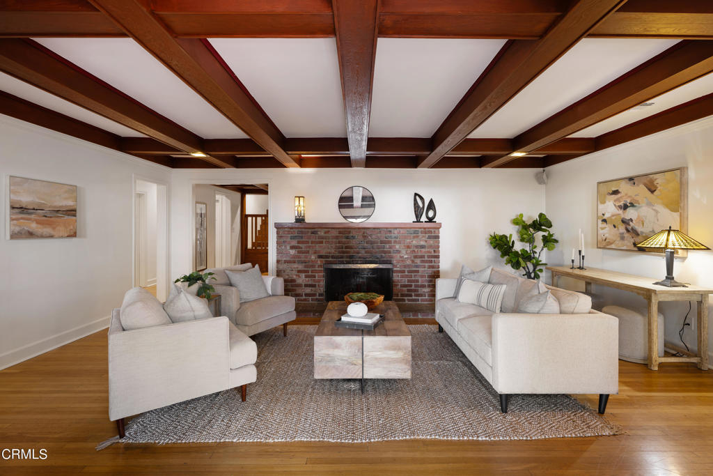 351 E Calaveras Street