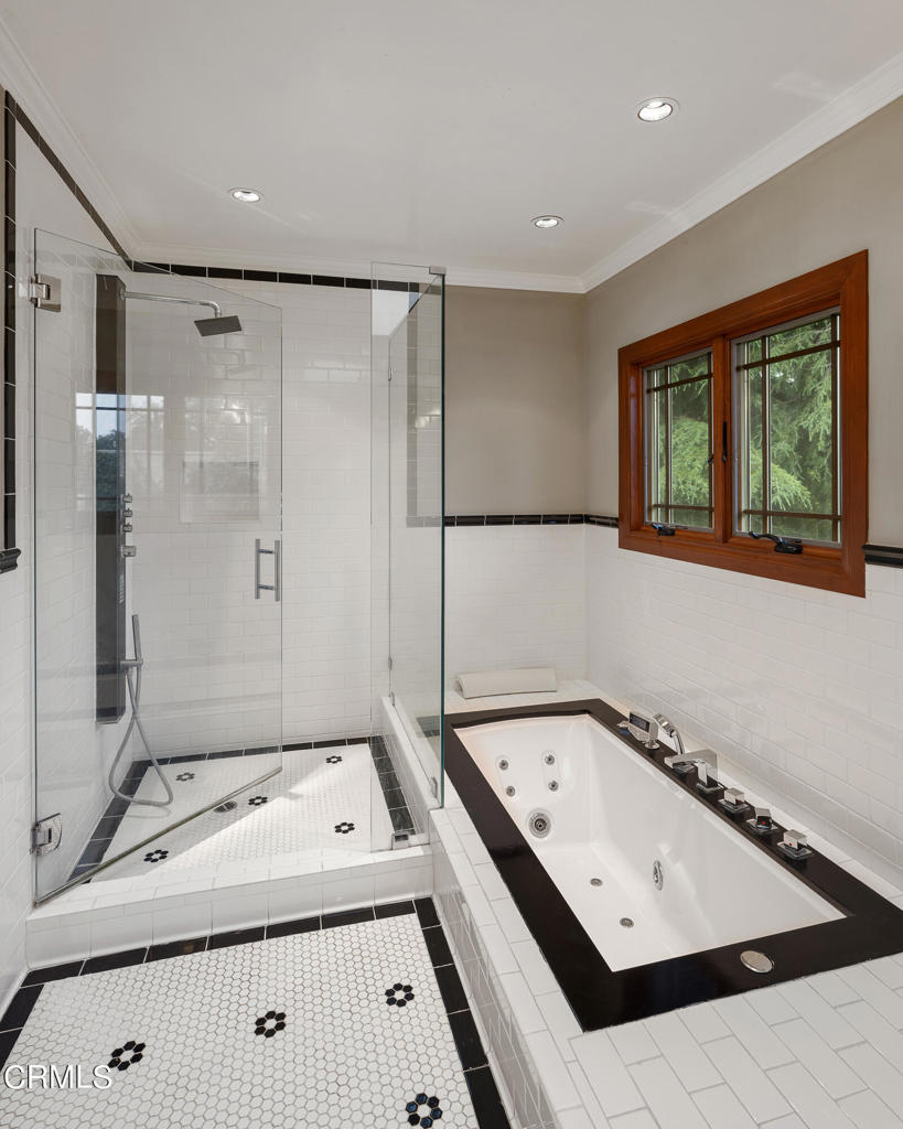 351 E Calaveras Street