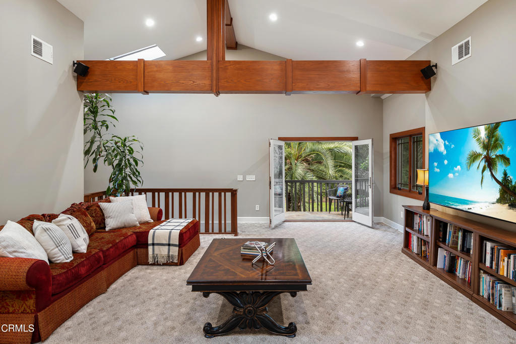 351 E Calaveras Street