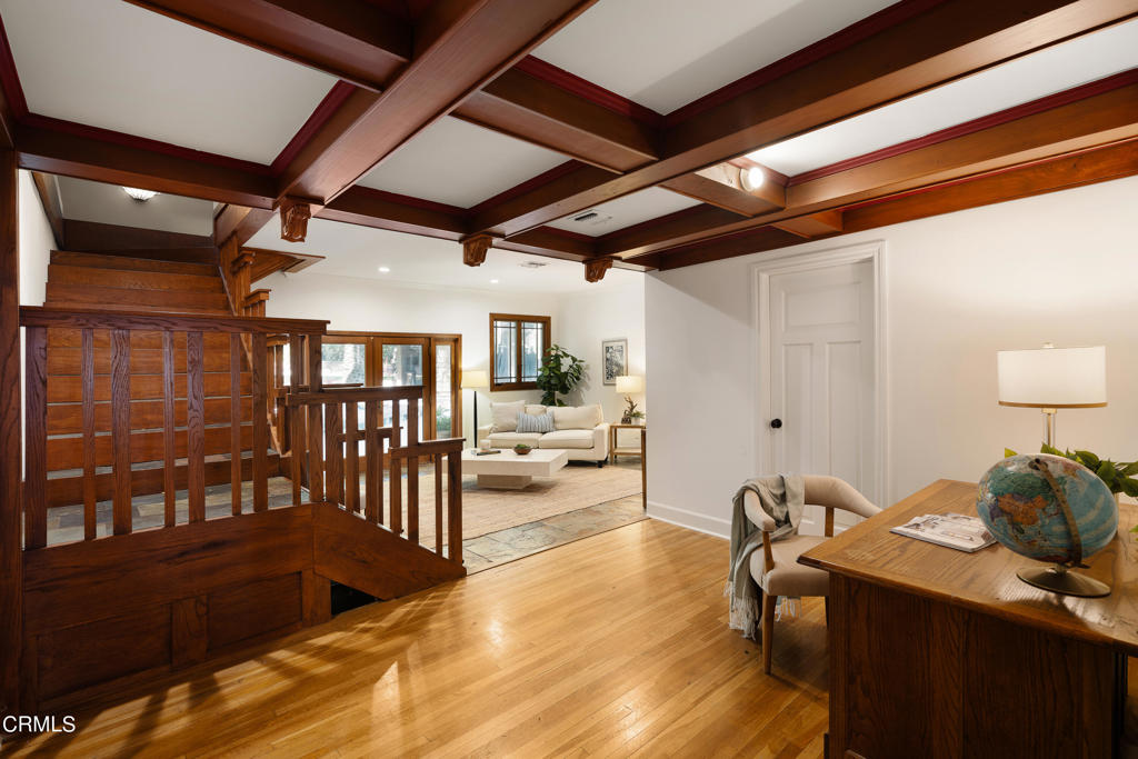 351 E Calaveras Street