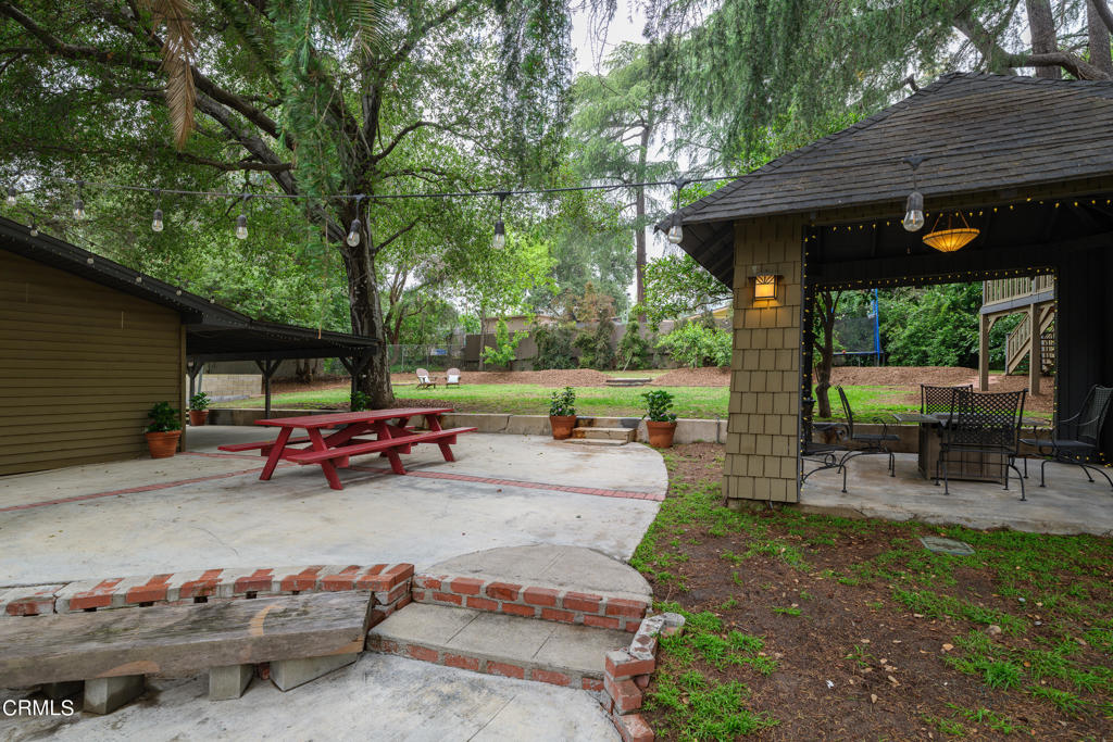 351 E Calaveras Street