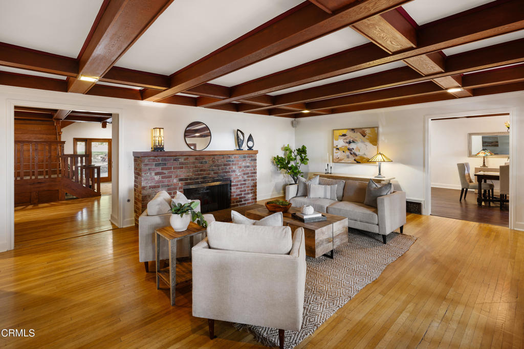 351 E Calaveras Street