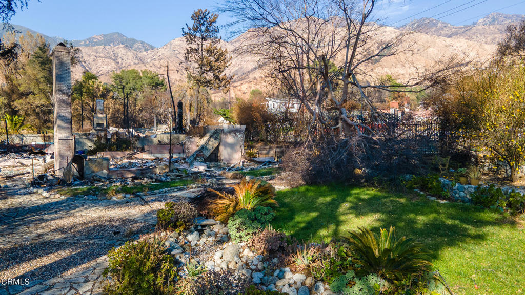 169 E Loma Alta Drive