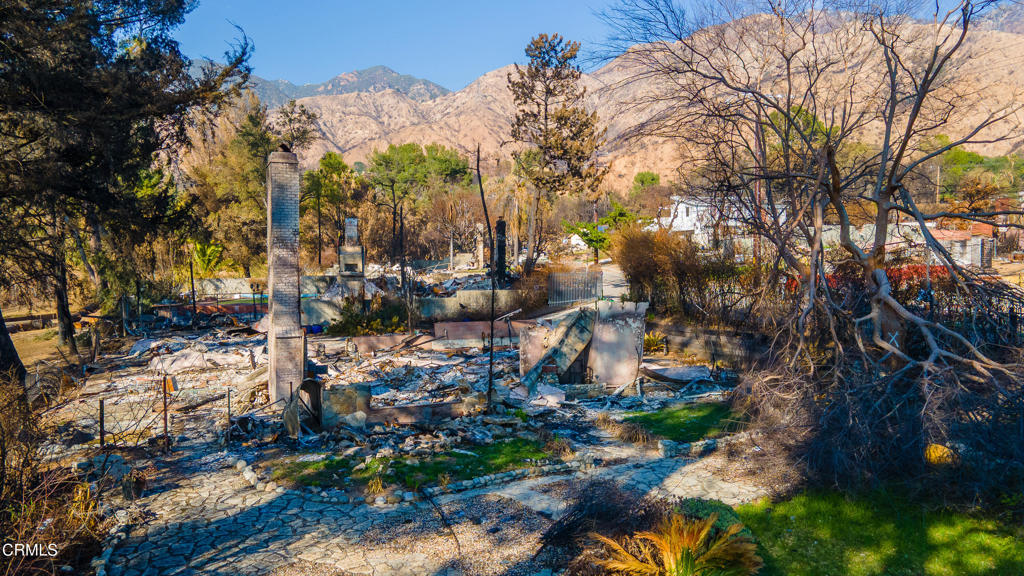 169 E Loma Alta Drive