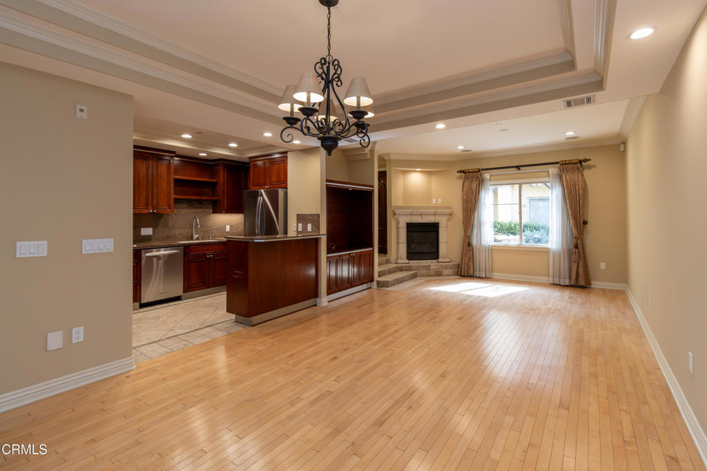 845 S Marengo Avenue 5