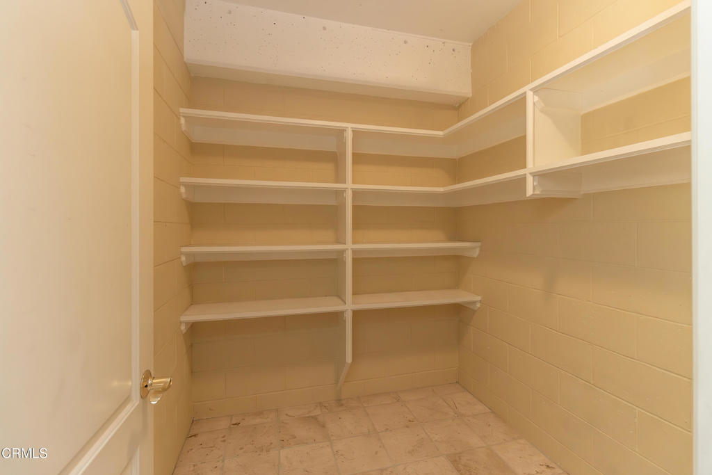 845 S Marengo Avenue 5