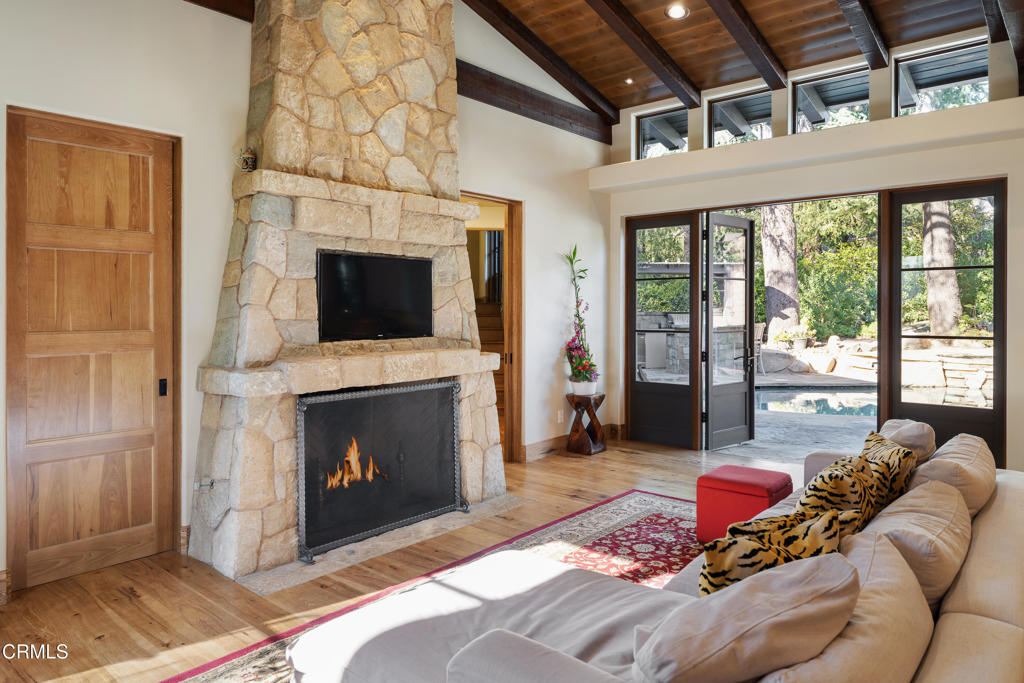 2011 Hall Canyon Drive