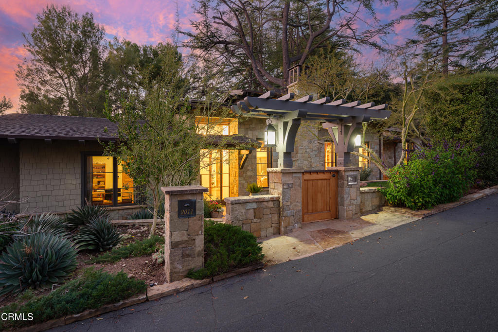 2011 Hall Canyon Drive