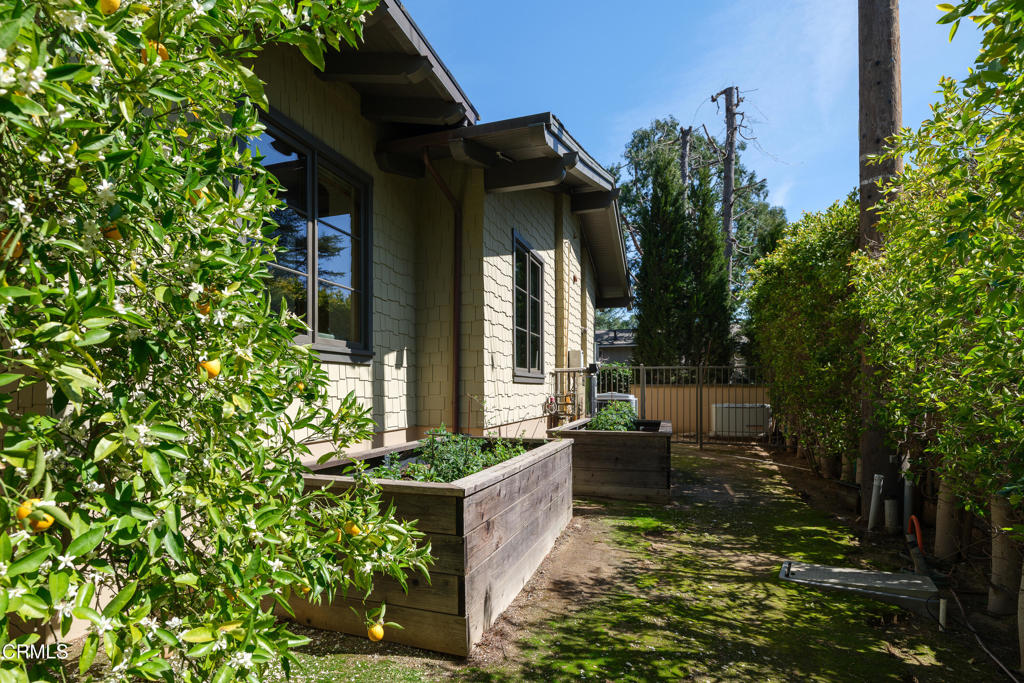 2011 Hall Canyon Drive