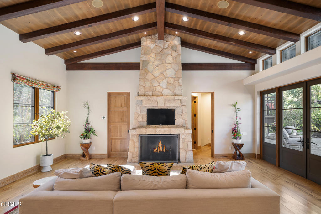 2011 Hall Canyon Drive