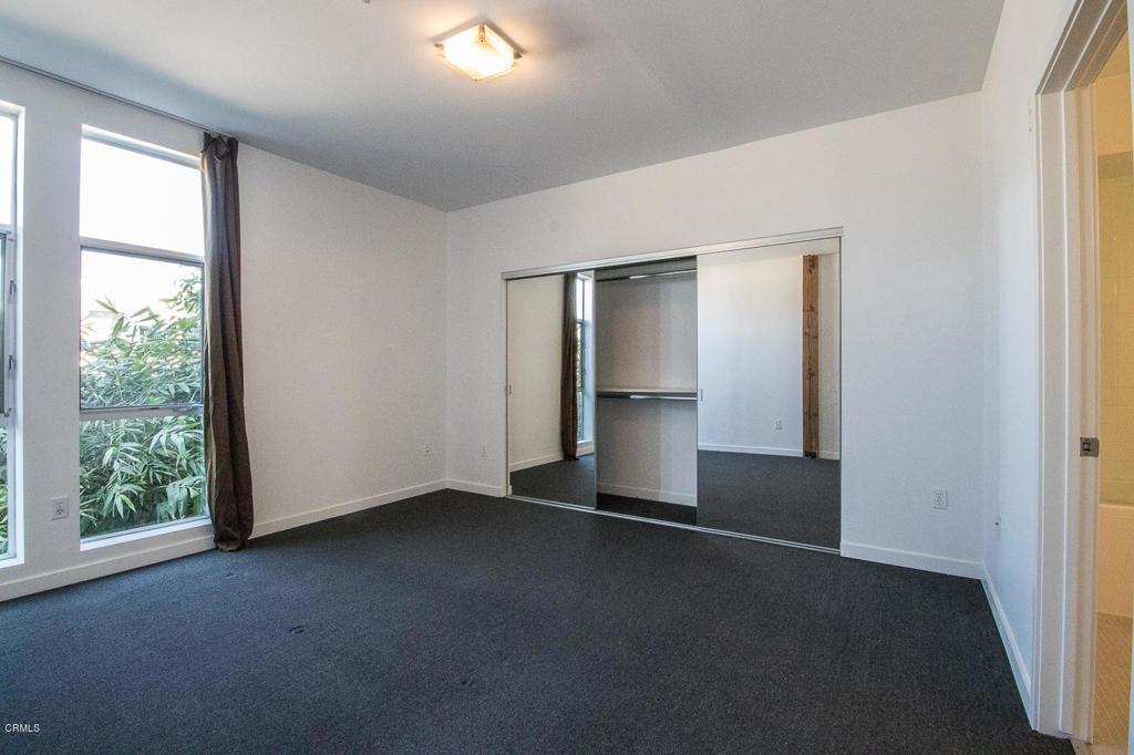 4215 Glencoe Avenue 221