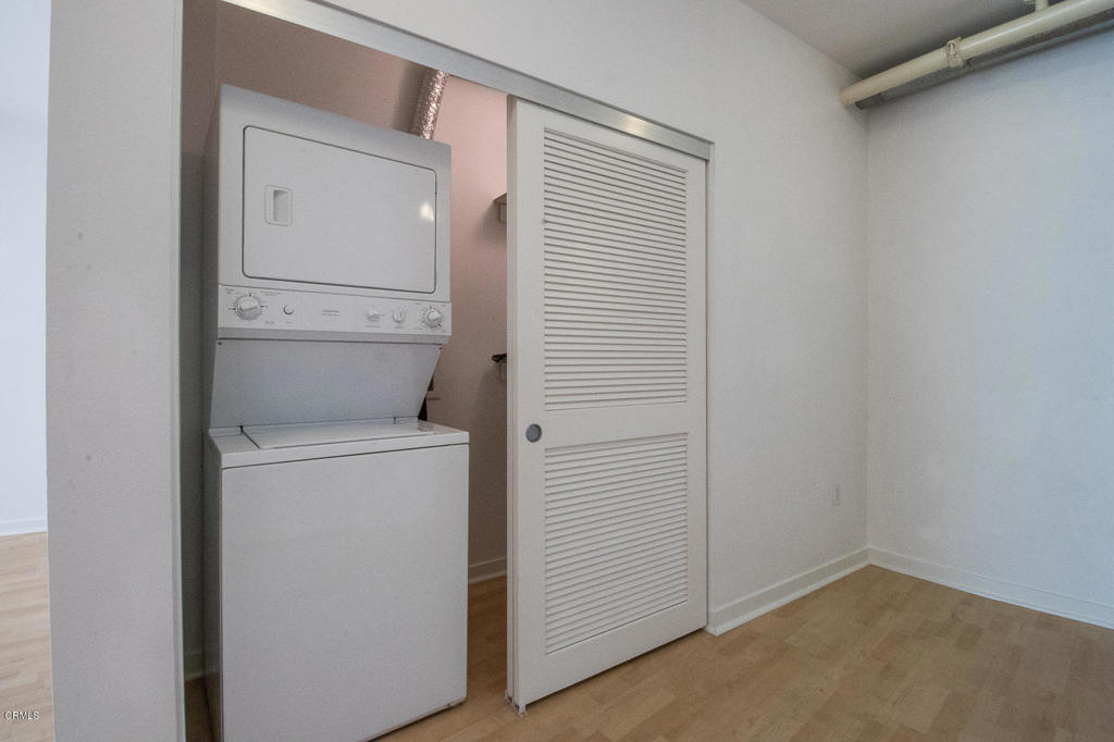 4215 Glencoe Avenue 221