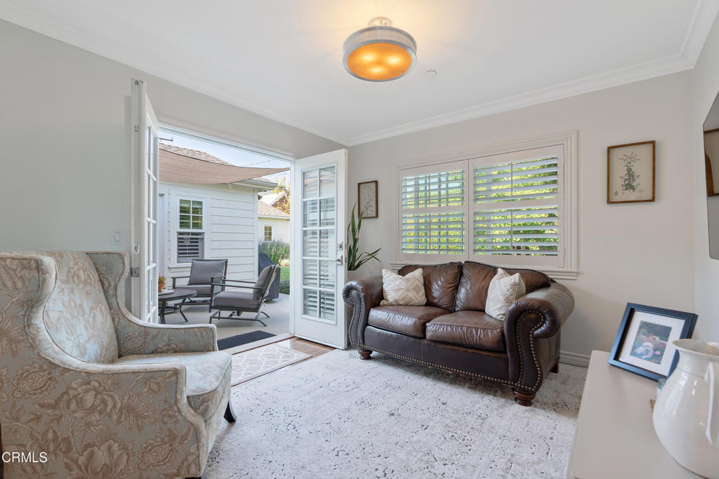 322 N Mayflower Avenue