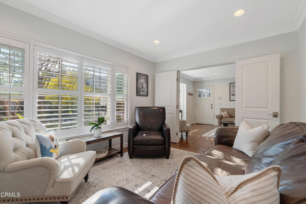 322 N Mayflower Avenue