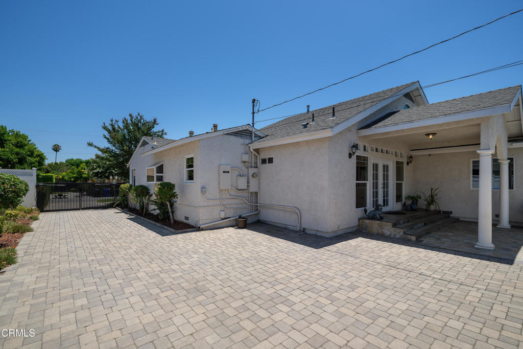 2623 Fairgreen Avenue