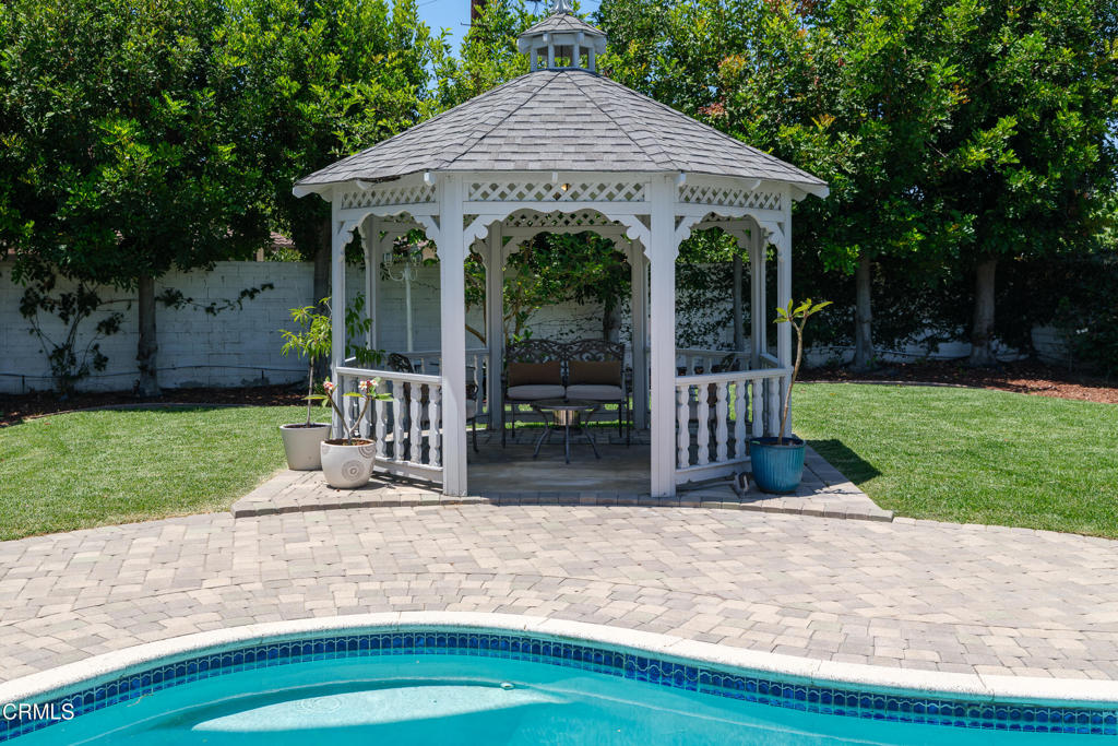 2623 Fairgreen Avenue